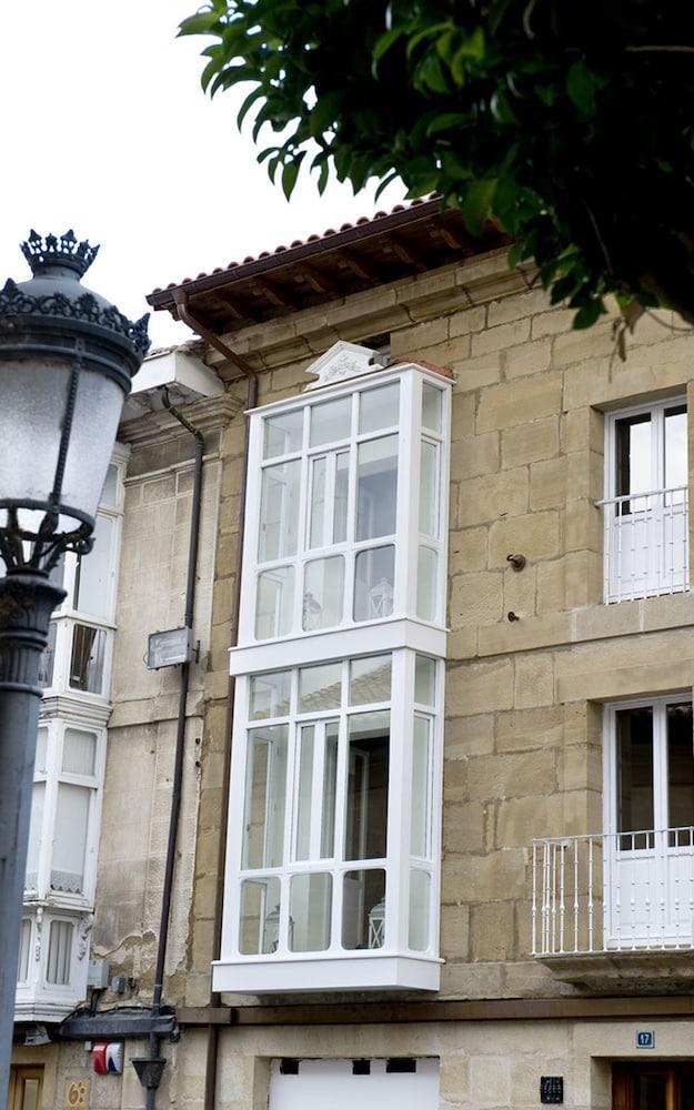 Apartamentos Turisticos Los Zapatos Morados Haro Ngoại thất bức ảnh